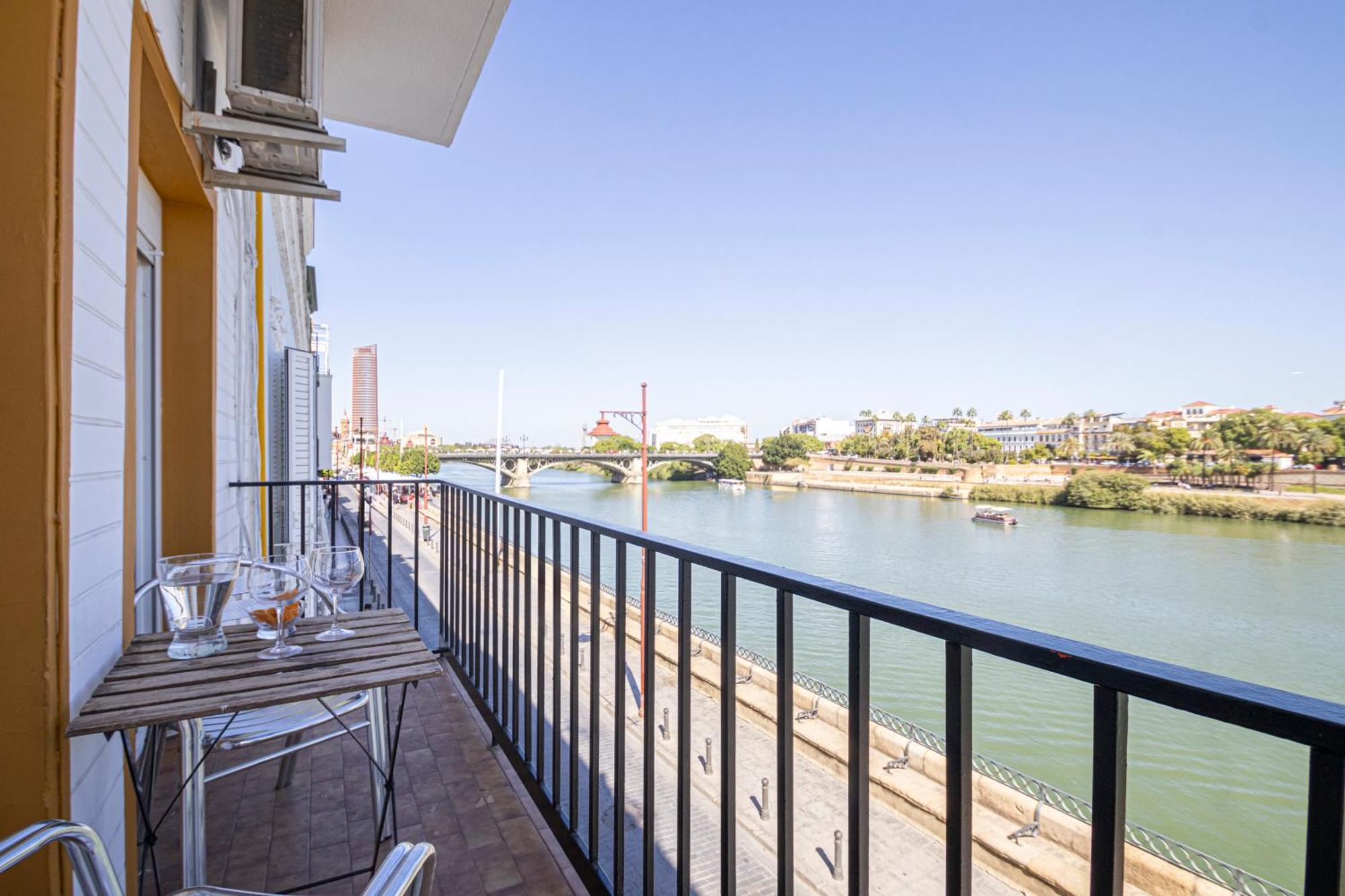 Appartement 3 Bedroom With Stunning Guadalquivir Views *
